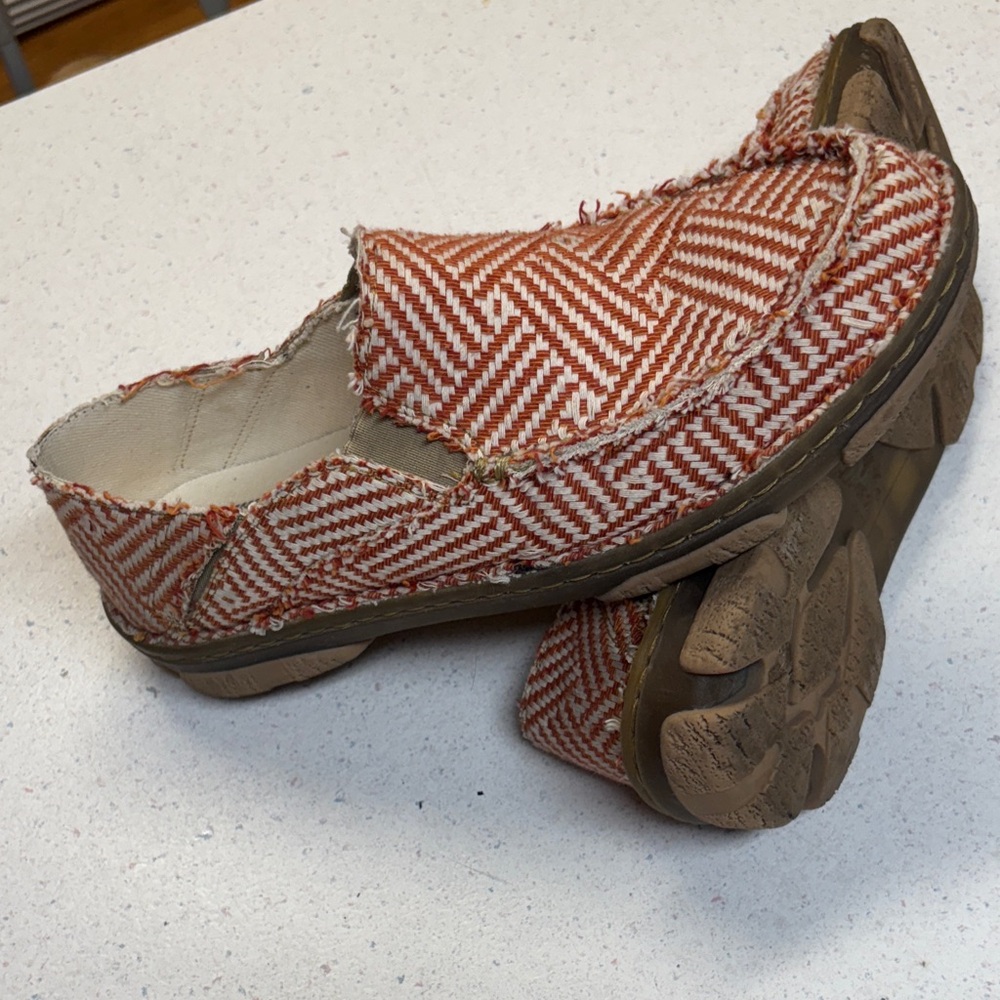 Tony Lama Salmon and Cream Patterned Loafers